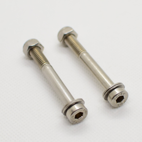 Šroubové osičky 6x50